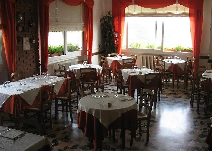 Vecchia Fattoria Πανδοχείο 2*